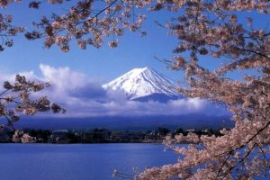 Persekitaran & Budaya Di Hakuriku/Chubu (Musim Bunga)