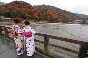 Persekitaran & Budaya Di Kansai (Musim Luruh)